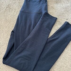 Size small Beyond Yoga Leggings